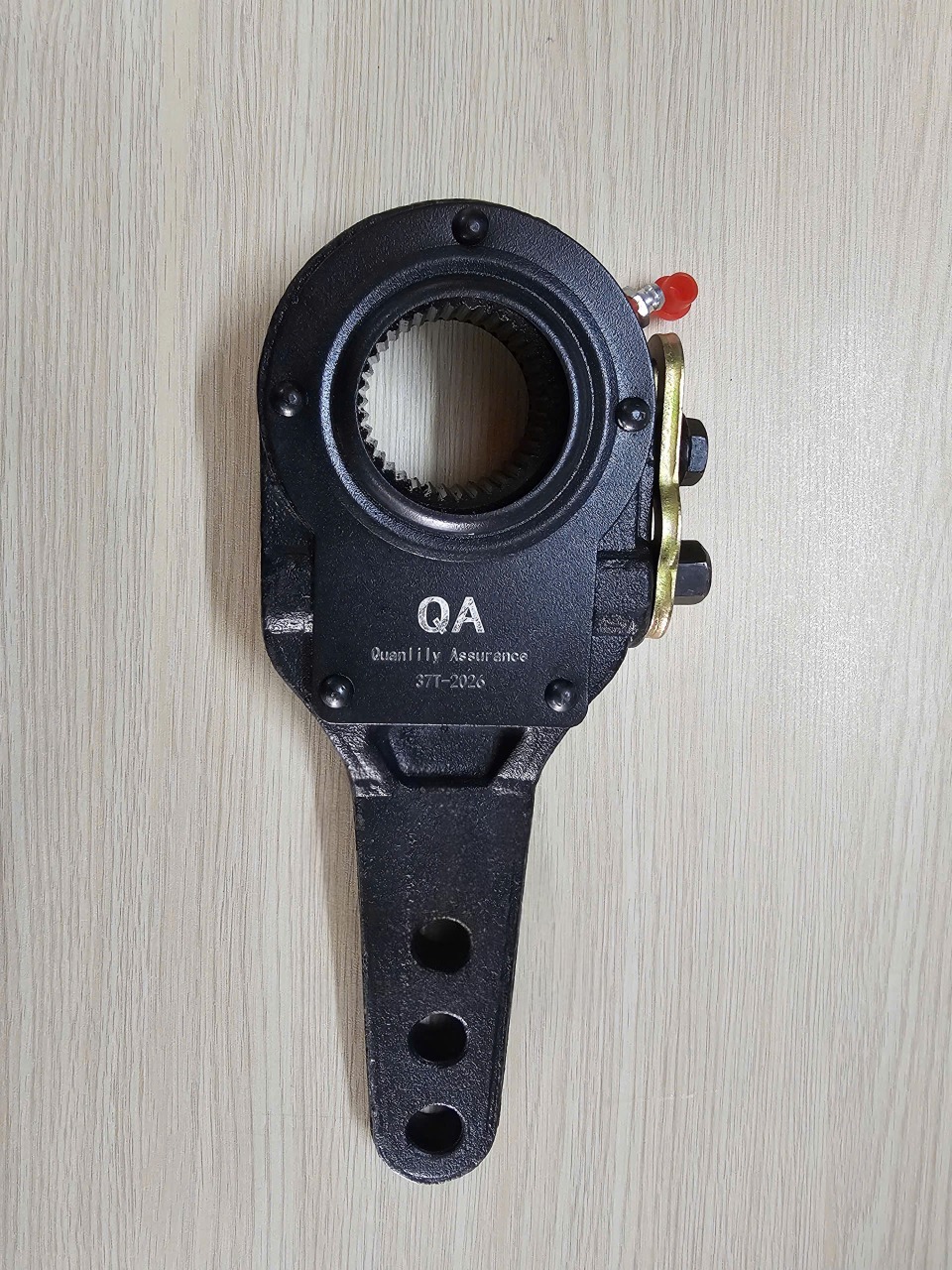 Bàn tay thắng 37 răng QA