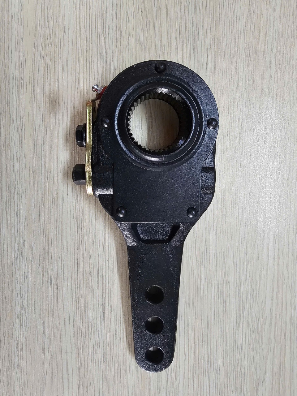 Bàn tay thắng 37 răng QA