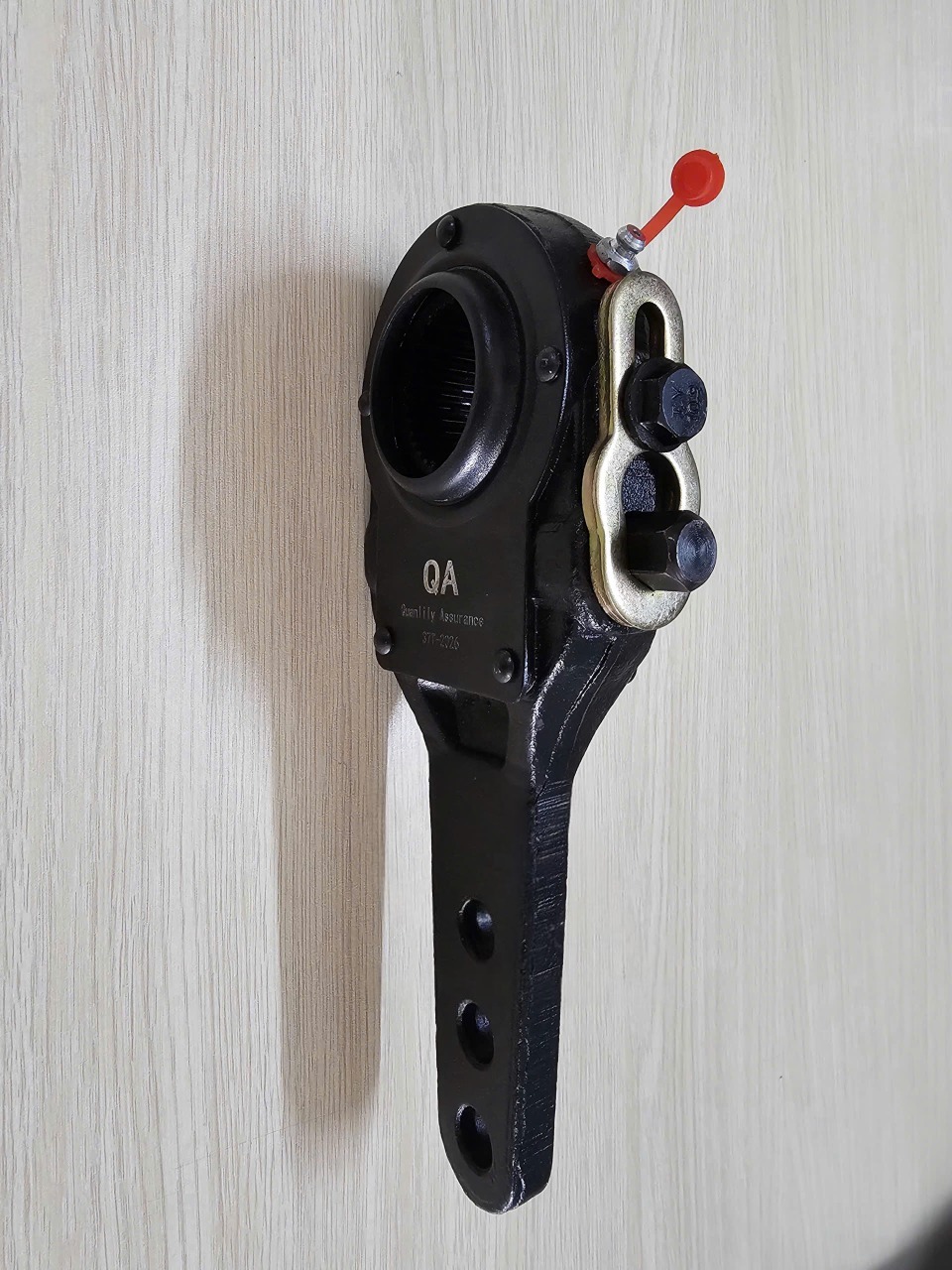 Bàn tay thắng 37 răng QA